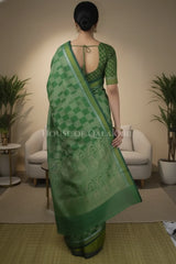 mulmul cotton patola saree 0432 back pose