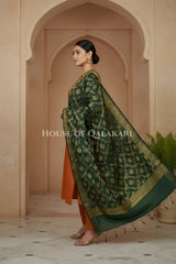silk dupatta 0238 side pose