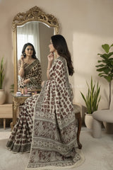 cotton kalamkari saree 0463 getting ready pose