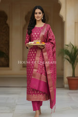 Banarasi Cotton Silk blend Unstitched Dress Material in Rani Pink and with matching floral vine jaal dupatta – wedding pose