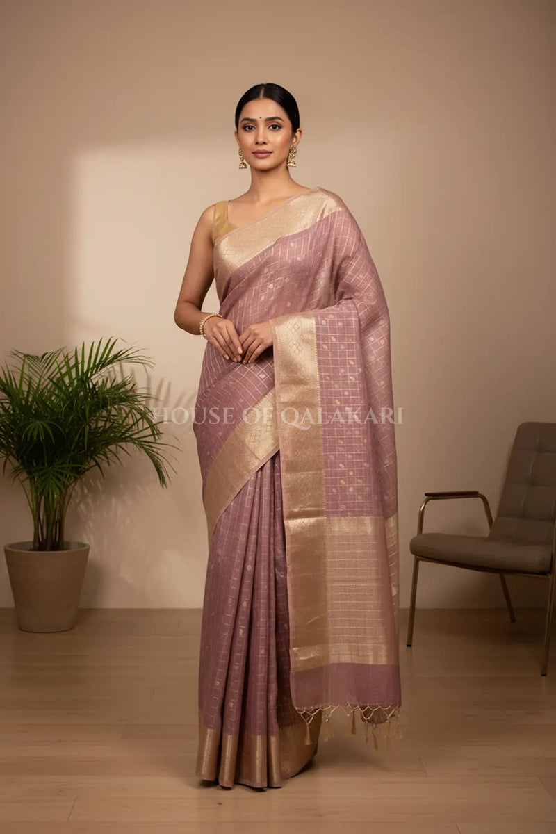 linen saree front pose