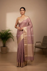 linen saree front pose