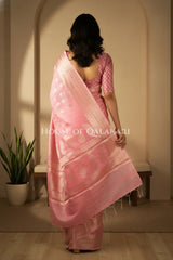 cotton saree back pose