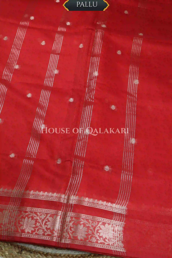 Banarasi Cotton Sarees with Zari Border and subtle pallu in Red
