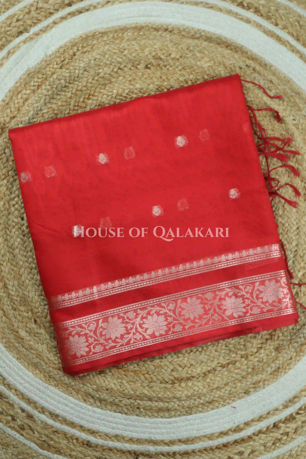 Banarasi Cotton Sarees with Zari Border and subtle pallu in Red