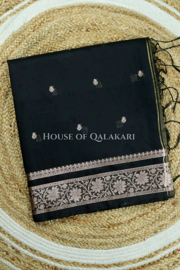 Banarasi Cotton Sarees with Zari Border and subtle pallu in Black