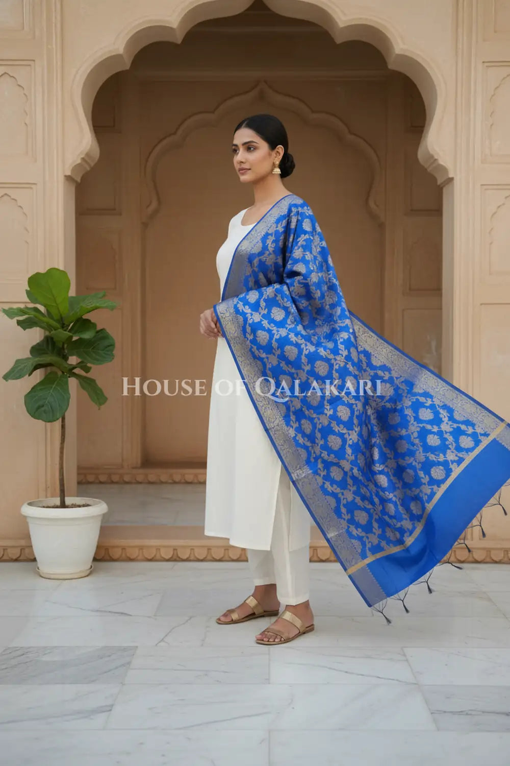 silk dupatta 0243 side pose1