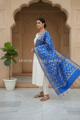 silk dupatta 0243 side pose1