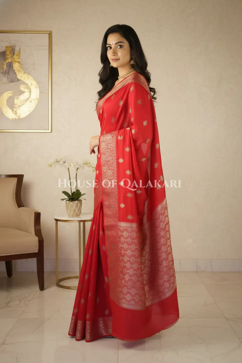 moonga silk saree side pose