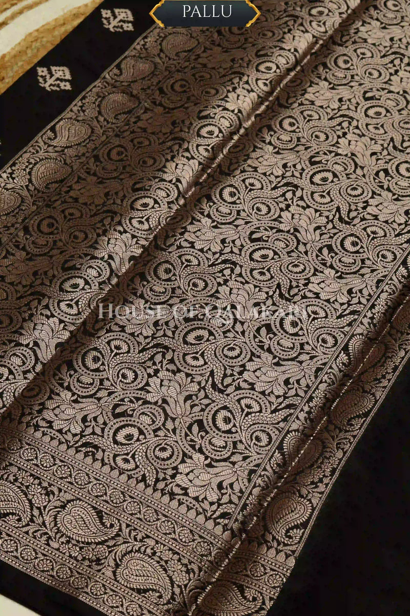 Monga Silk Saree pallu