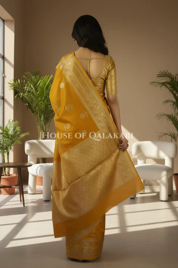 chiniya pure silk saree back pose