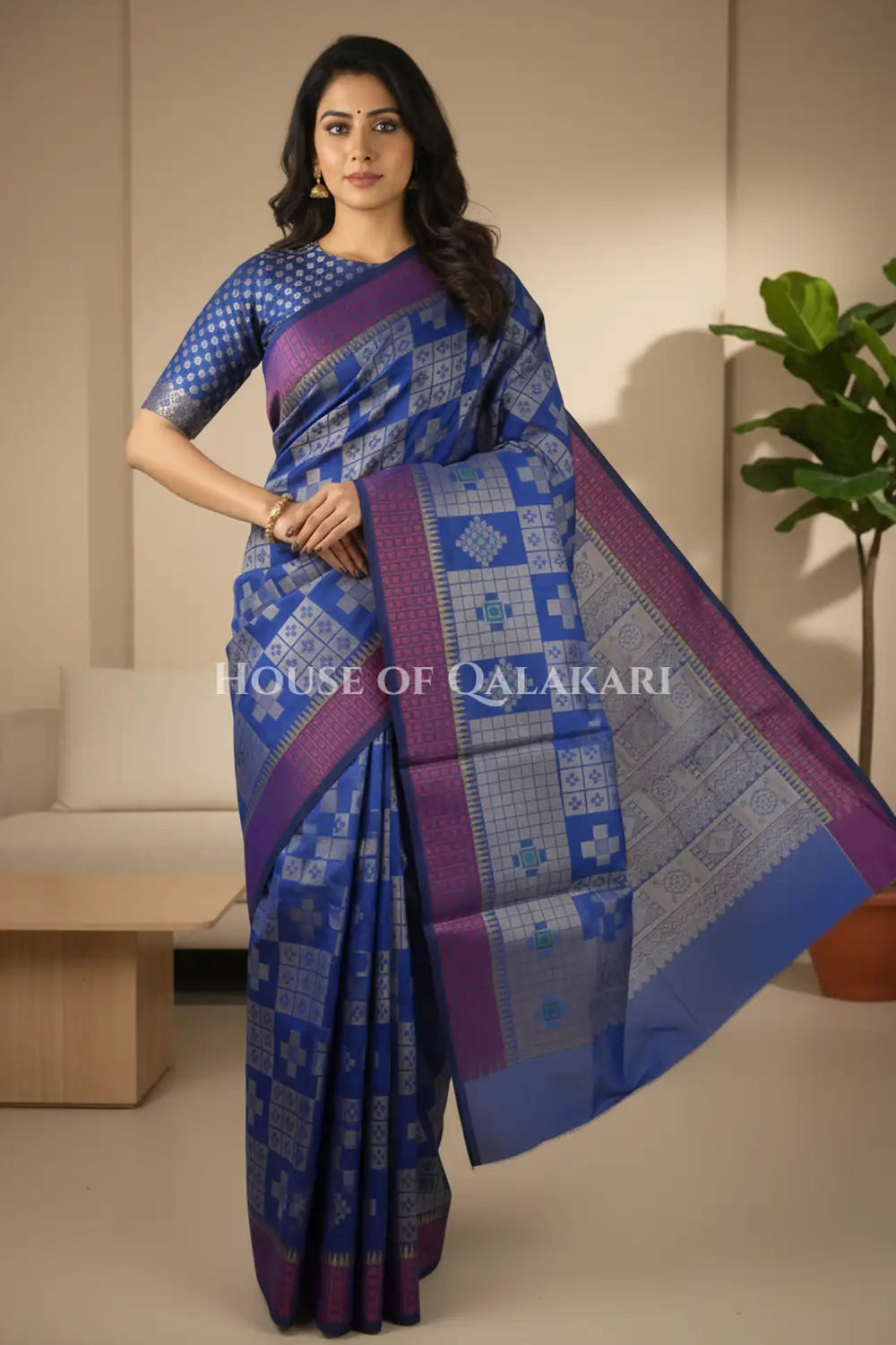 mulmul cotton patola saree front pose
