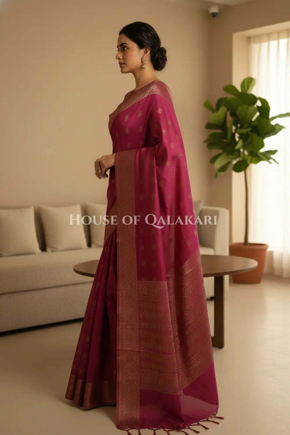 cotton saree side pose