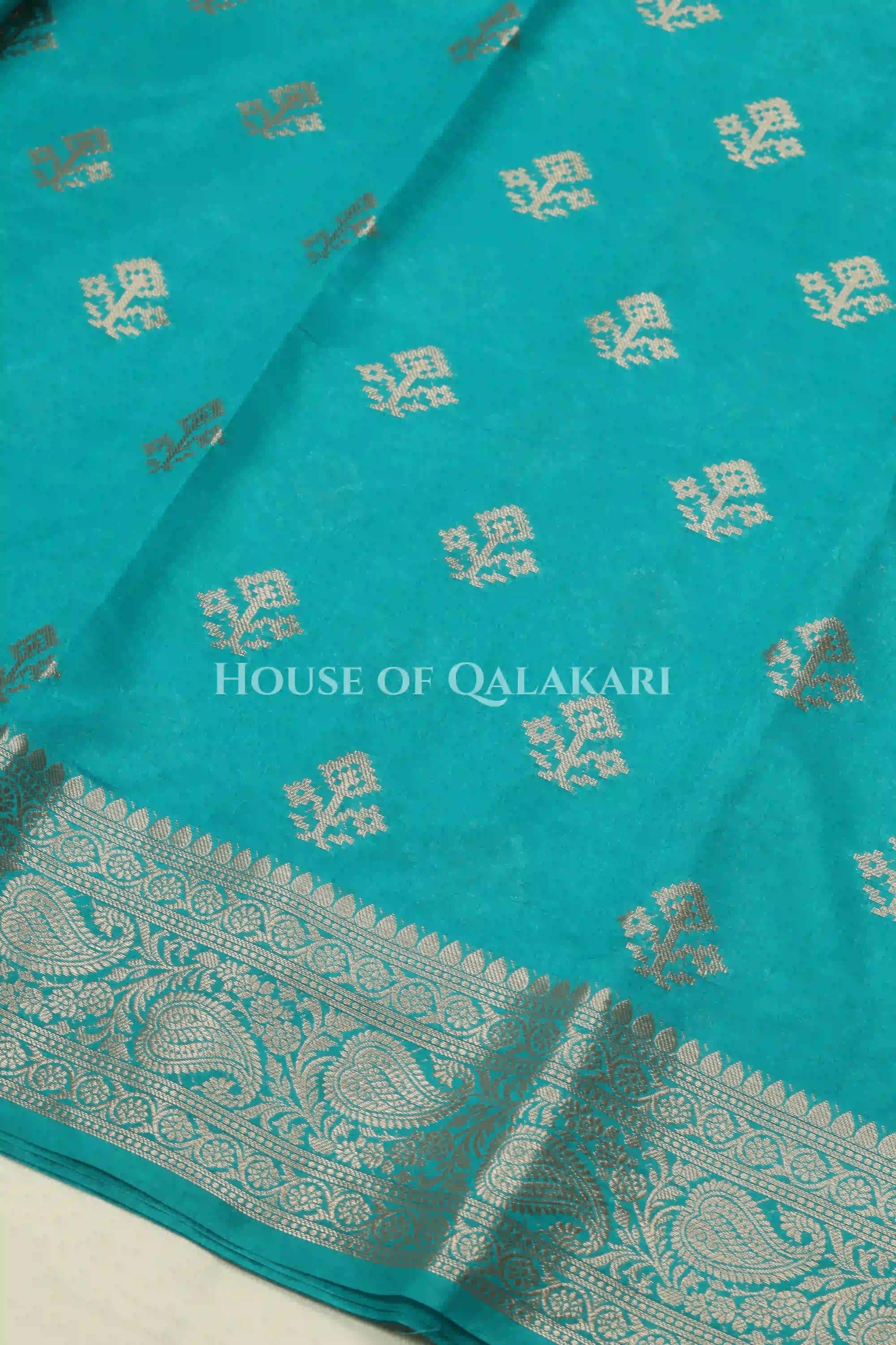 Monga Silk Saree body