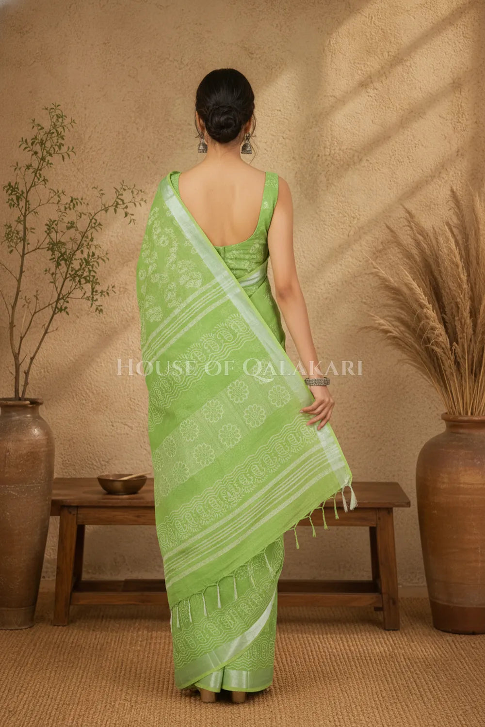 linen cotton saree 488 back pose