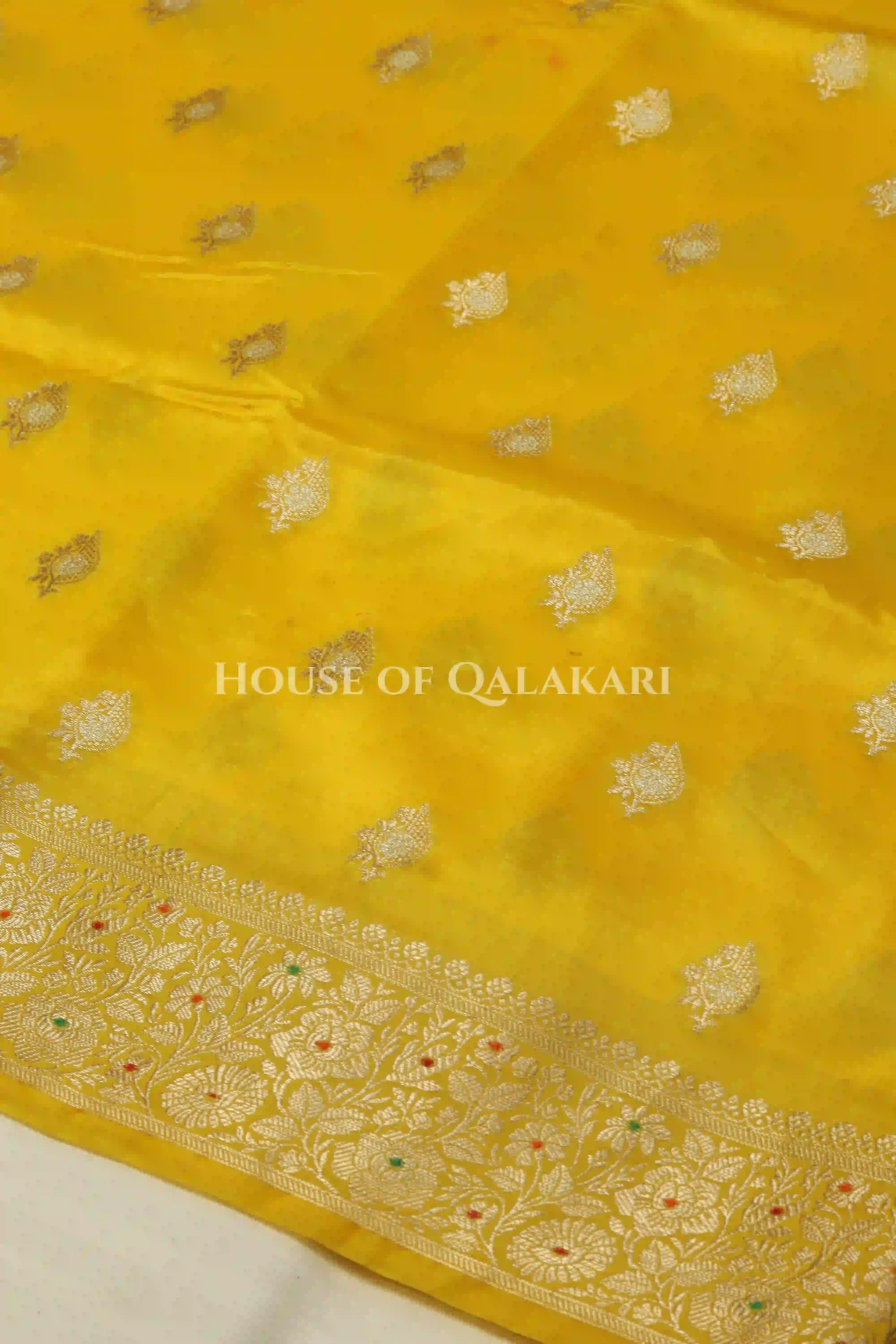 moonga silk saree body