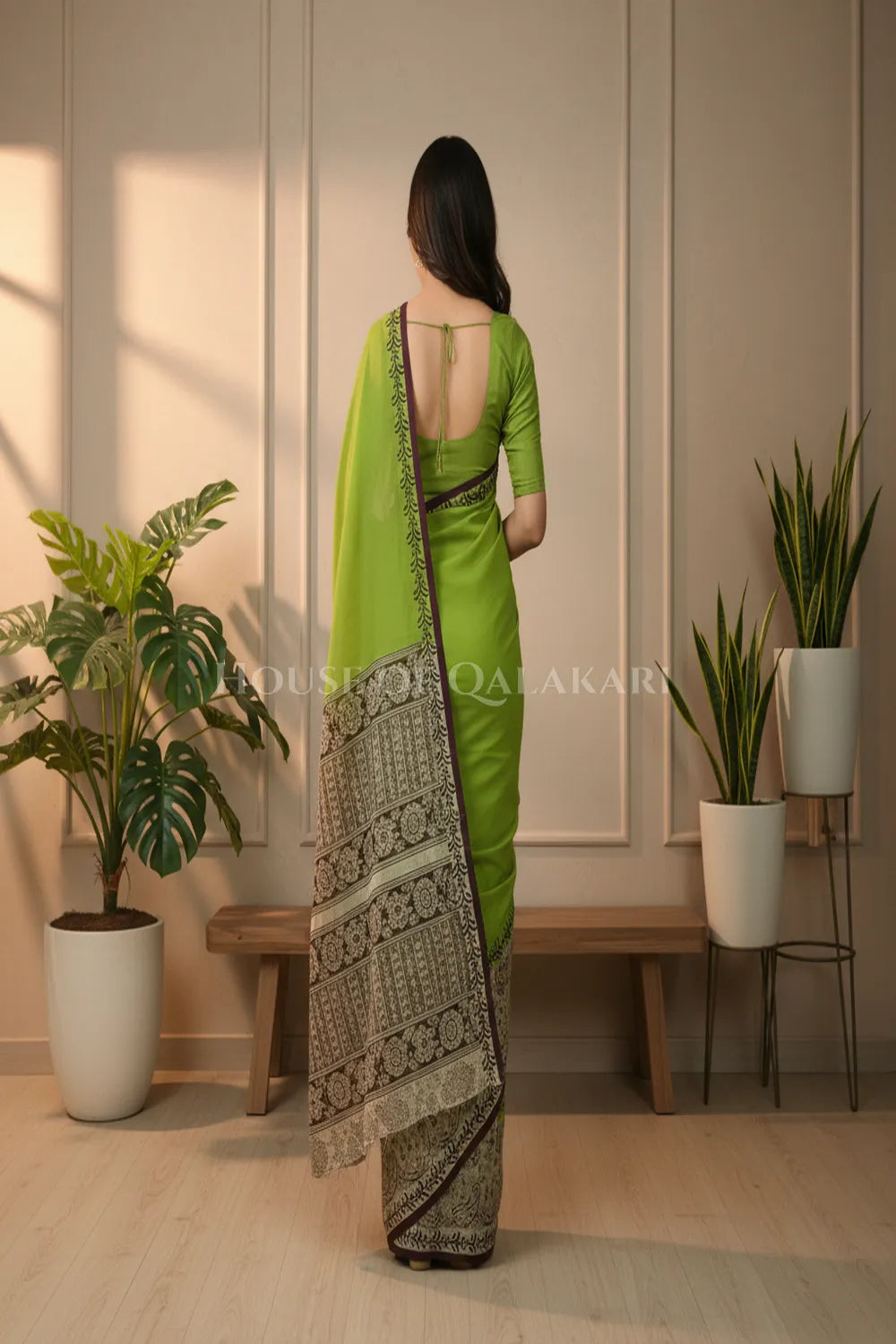 cotton kalamkari saree 0467 outdoor pose