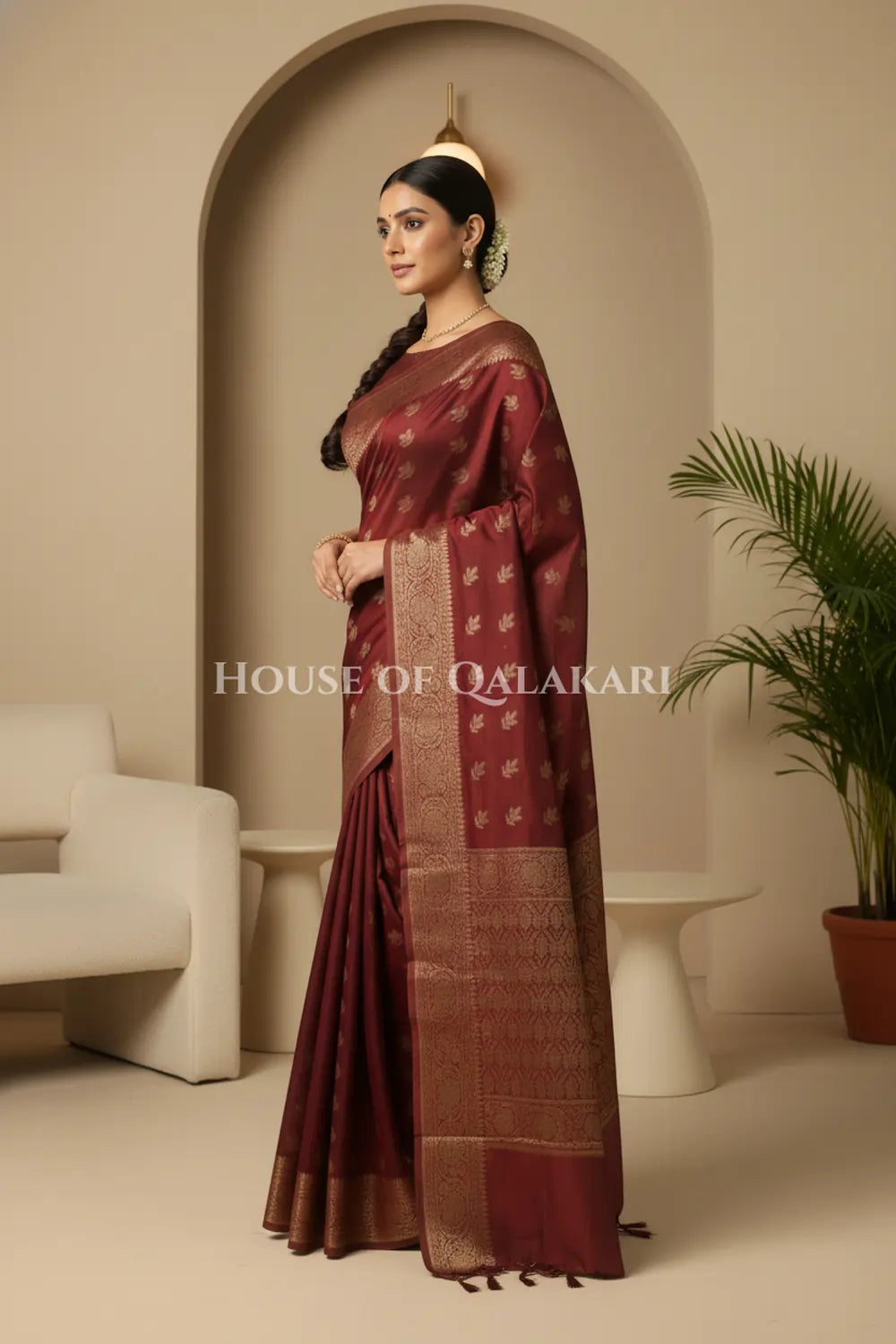 cotton saree side pose