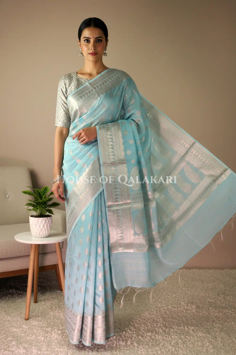 cotton saree front pose
