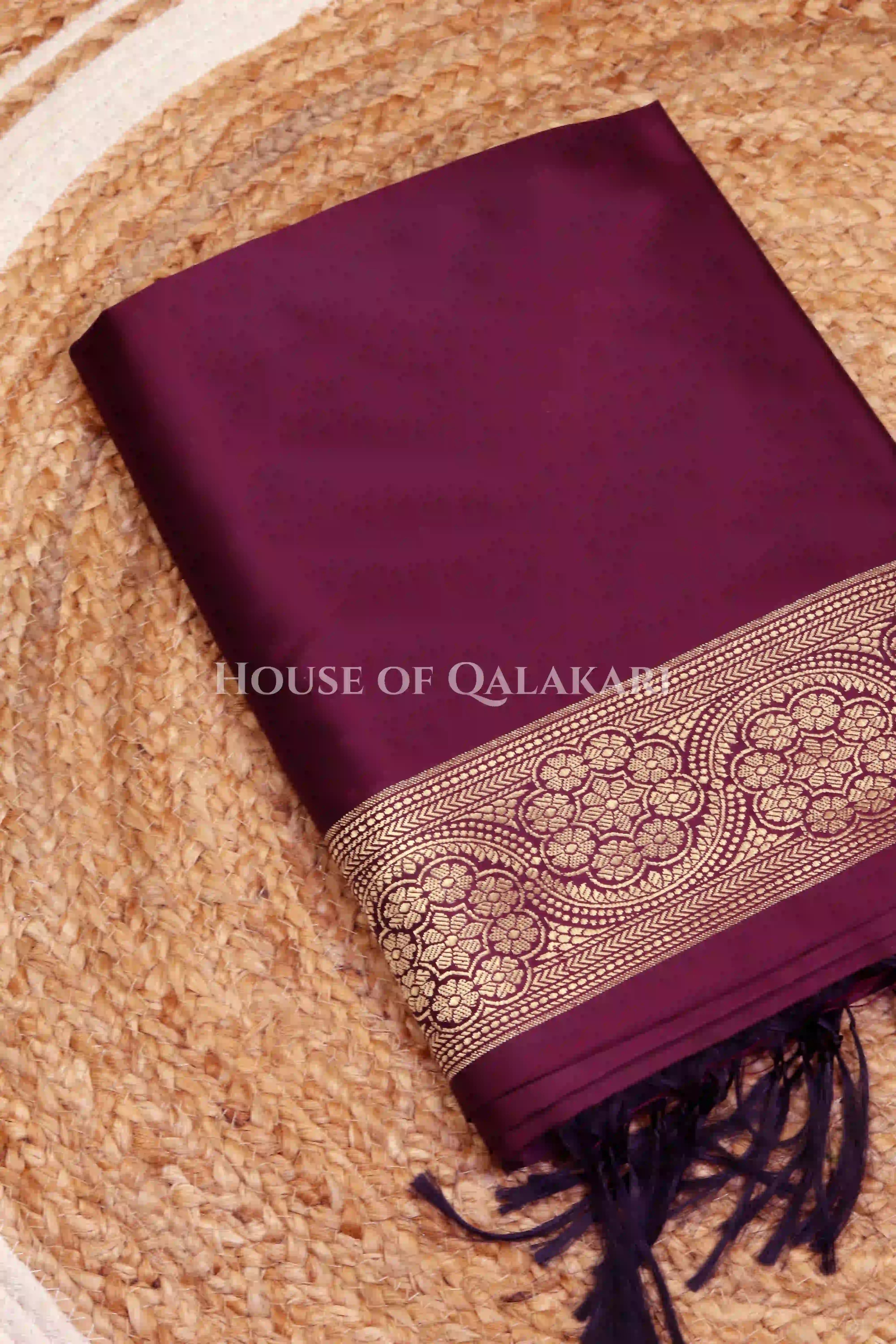 Banarasi Unstitched Dress Material in Velvet Maroon plain kurta and zari border along with floral zari jaal dupatta – kurta