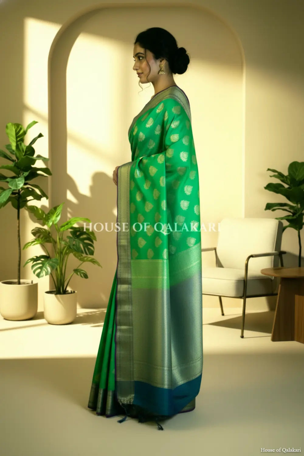 georget silk saree side pose