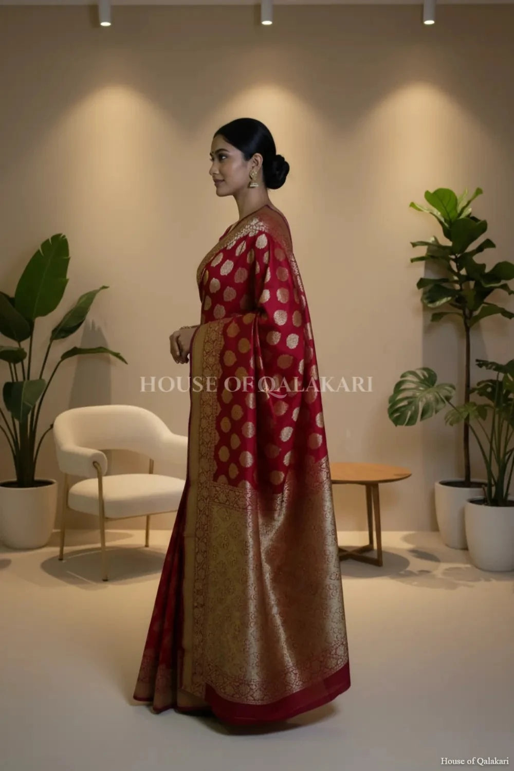 georget silk saree side pose