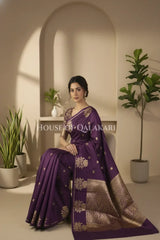 Mango Silk Saree sitting pose