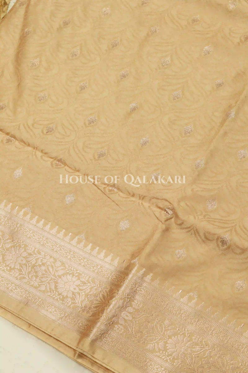 Mushroom silk Saree body
