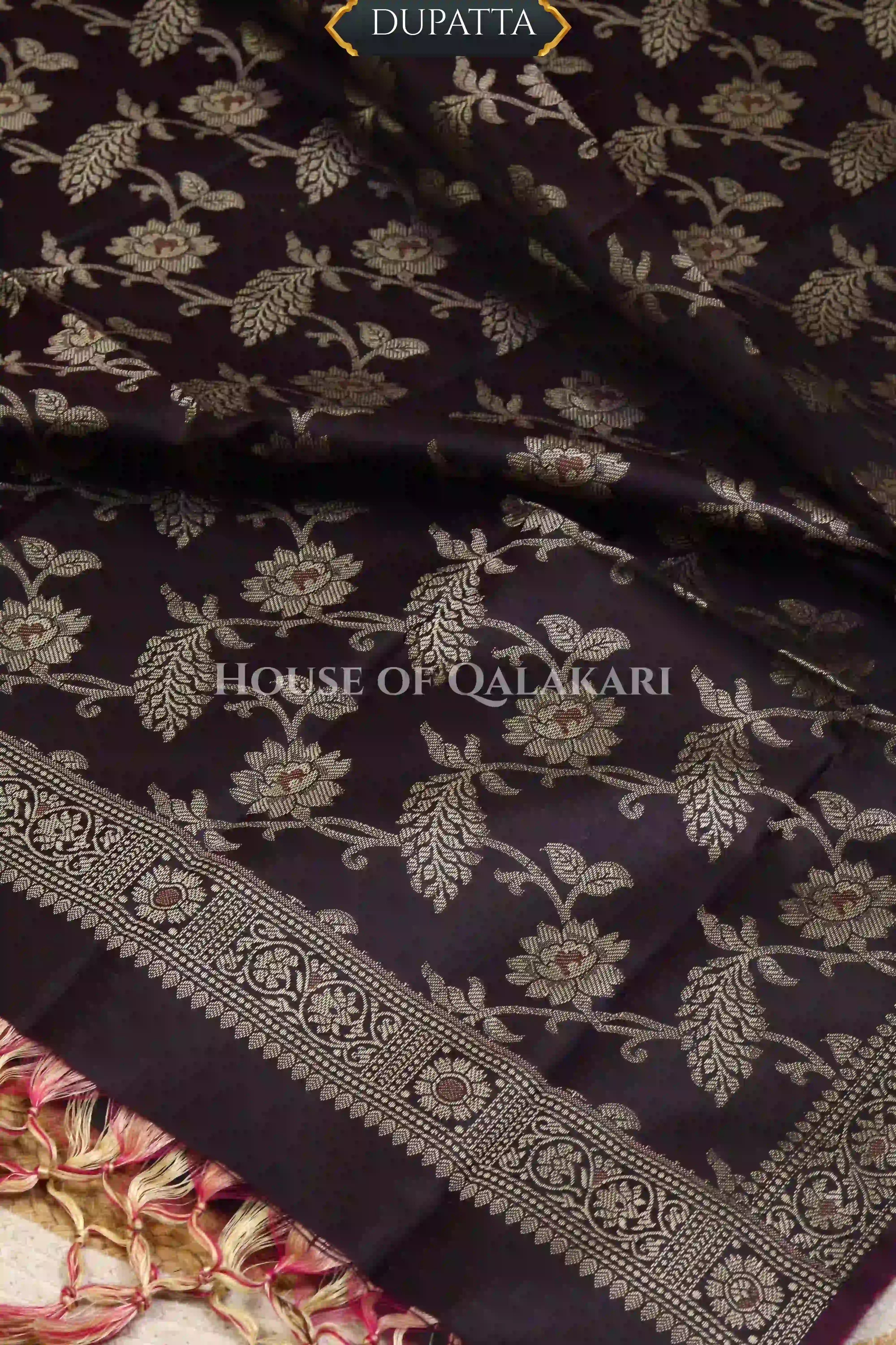 Banarasi Unstitched Dress Material in apricot beige and with all over leaf buti and resham border along with floral resham jaal dupatta – dupatta