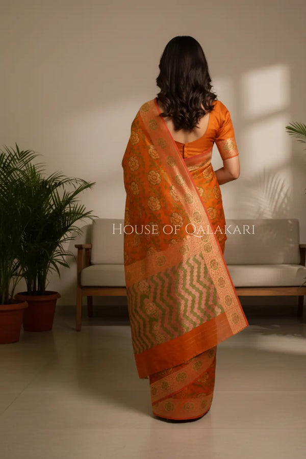georget silk saree back pose