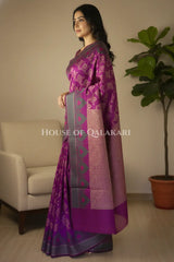 mulmul cotton patola saree side pose