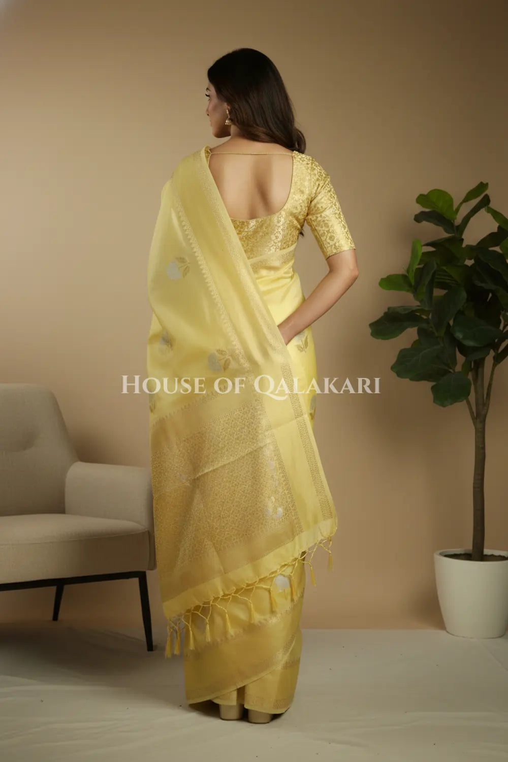 moonga silk saree back pose