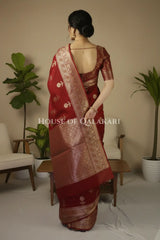 chiniya pure silk saree sitting pose 