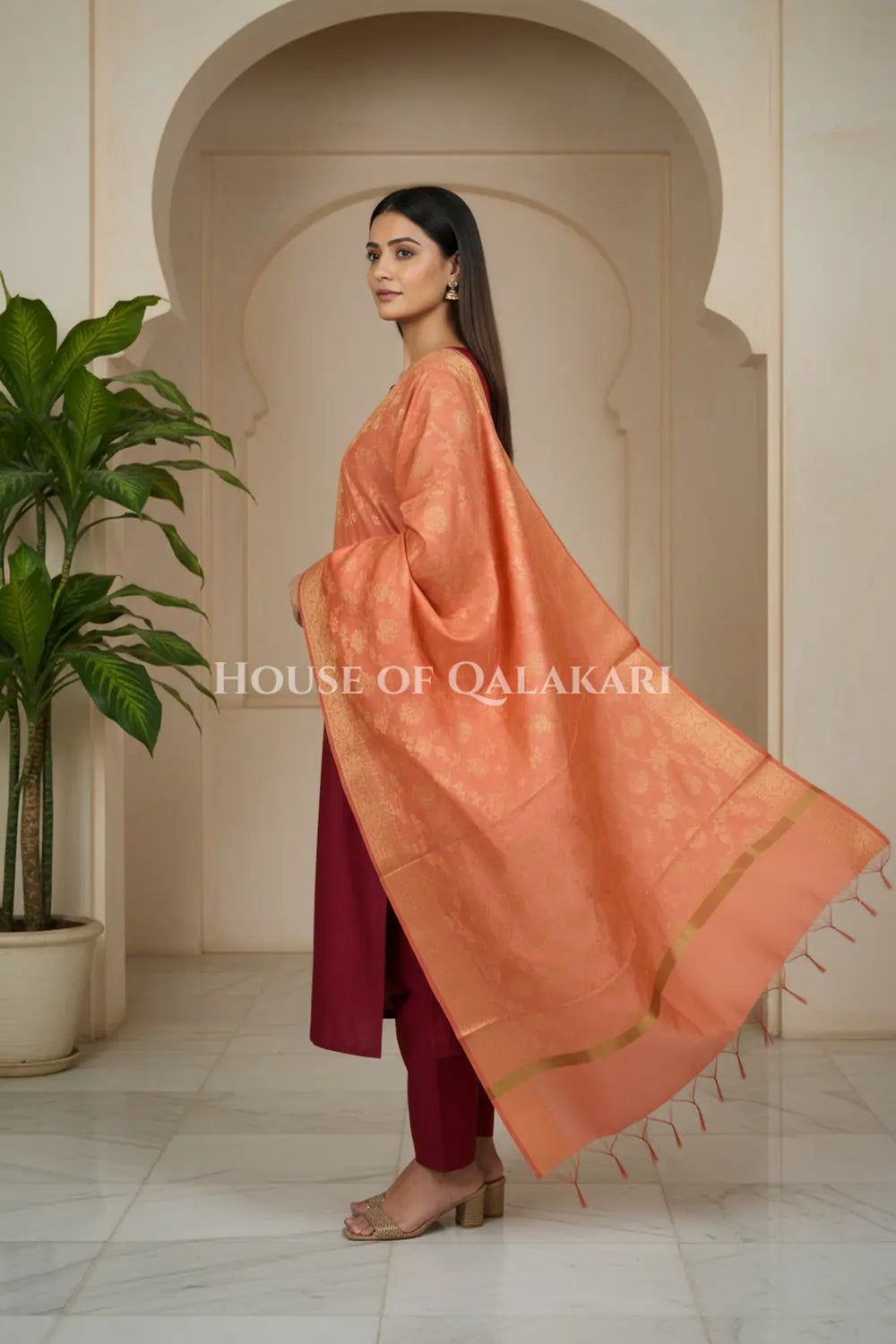 silk dupatta 0247 side pose