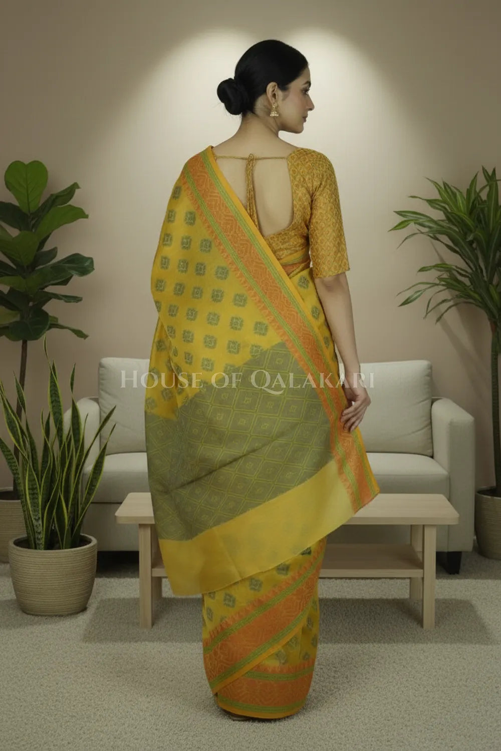 mulmul cotton patola saree 0419 back pose