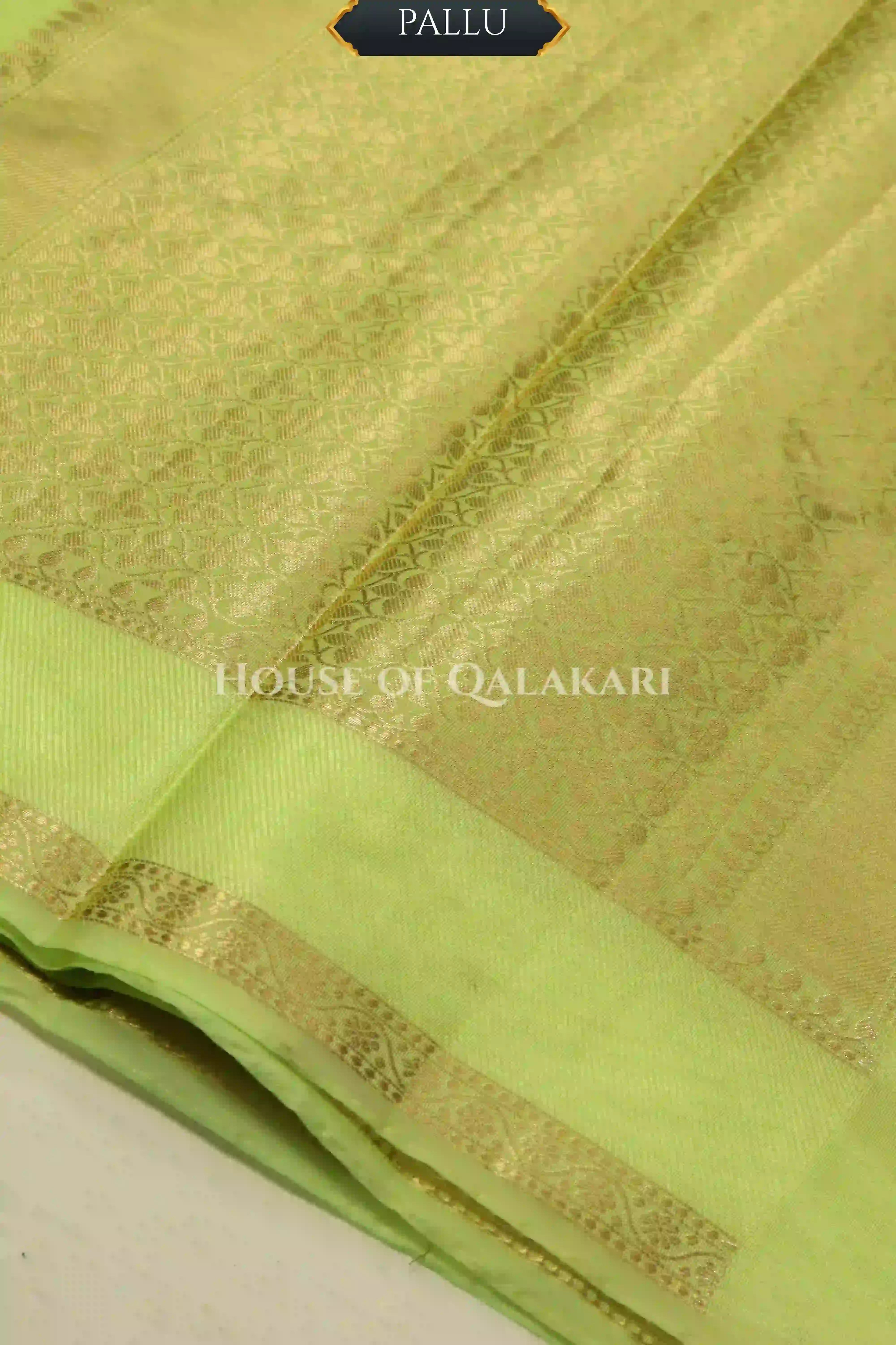moonga silk saree pallu