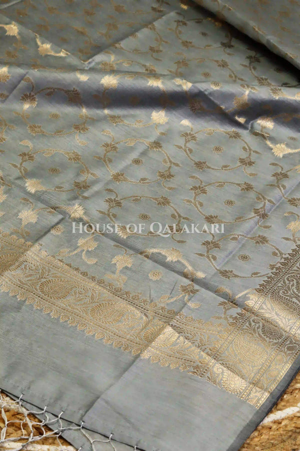 Banarasi Cotton Silk blend Unstitched Dress Material in Grey colour with Intricate Zari Diamond Buti – dupatta