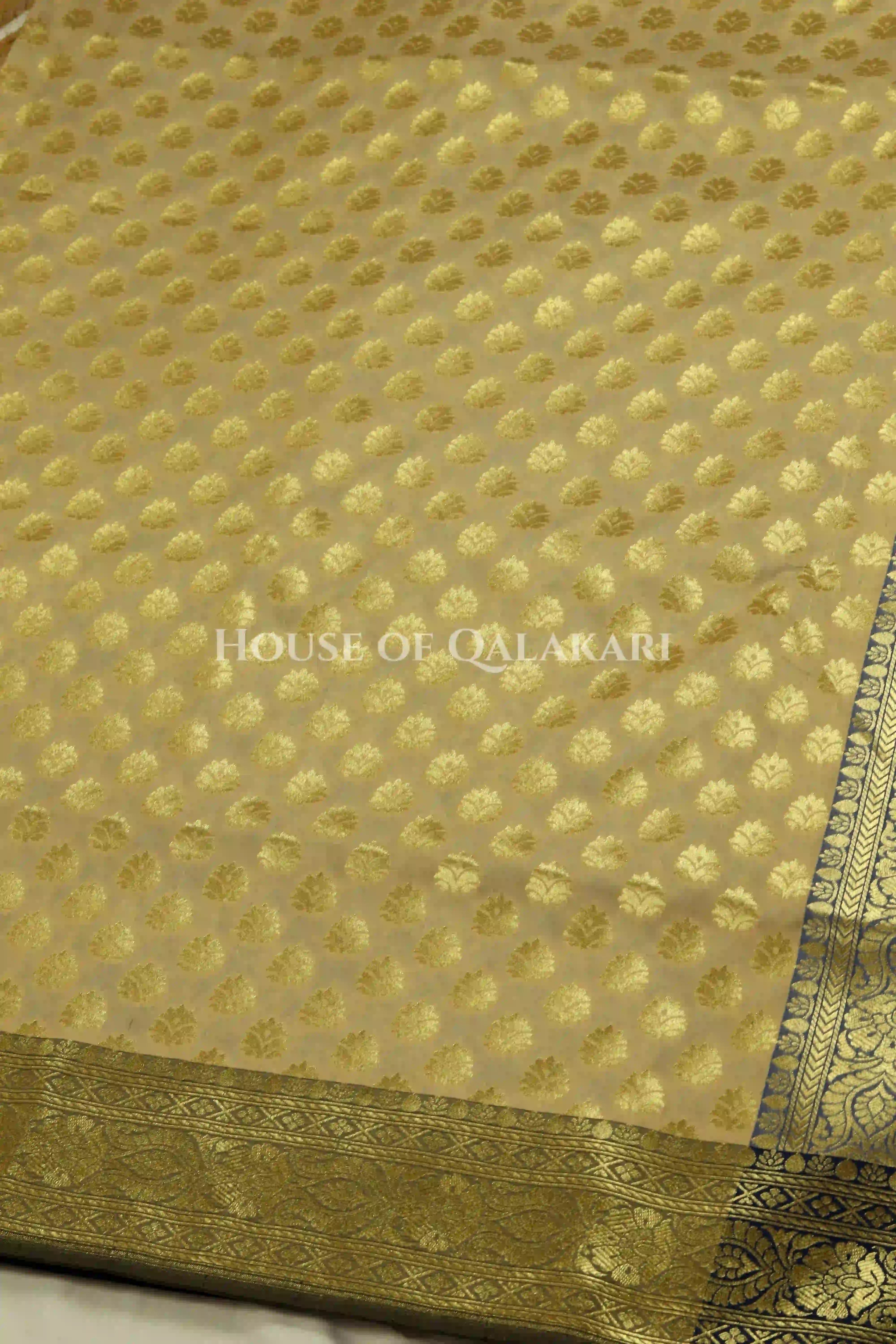 Upadda soft silk Saree body