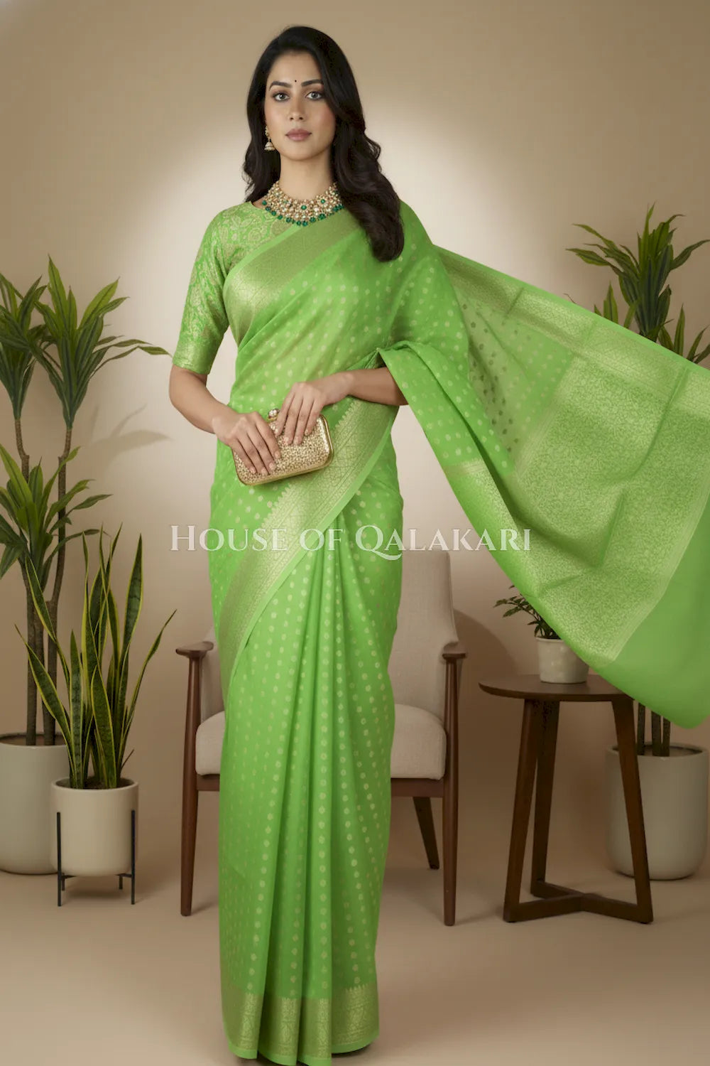 cotton saree 0357 dramatic pose