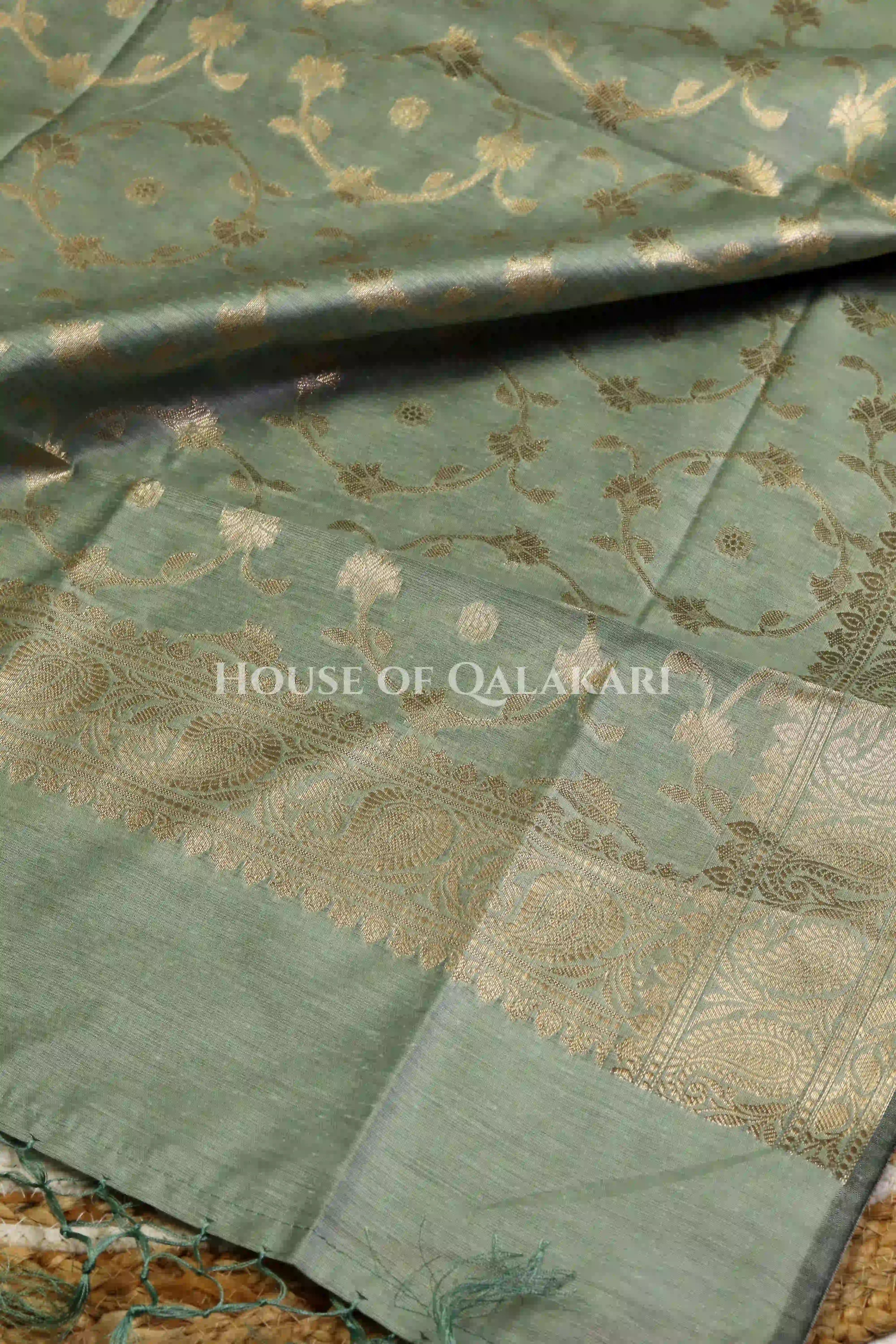 Banarasi Cotton Silk blend Unstitched Dress Material in Antique Aqua green colour with Intricate Zari Diamond Buti – dupatta
