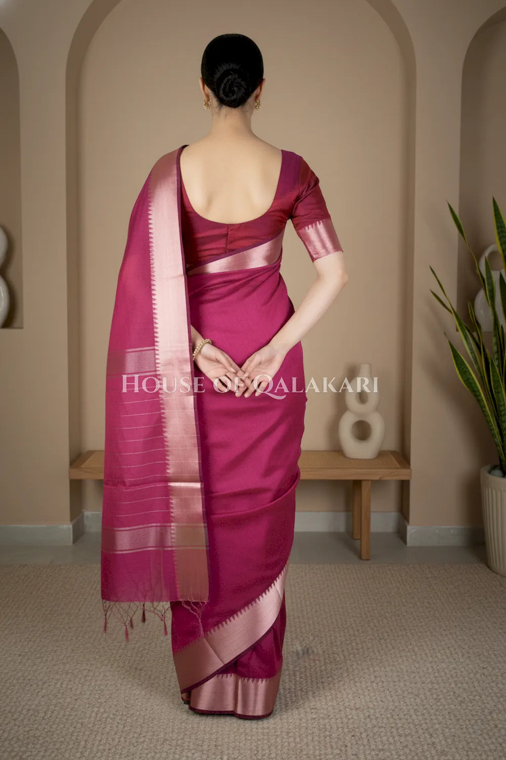 cotton saree 0339 back pose