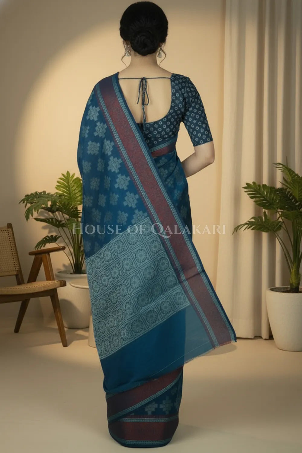 mulmul cotton patola saree 0440 back pose