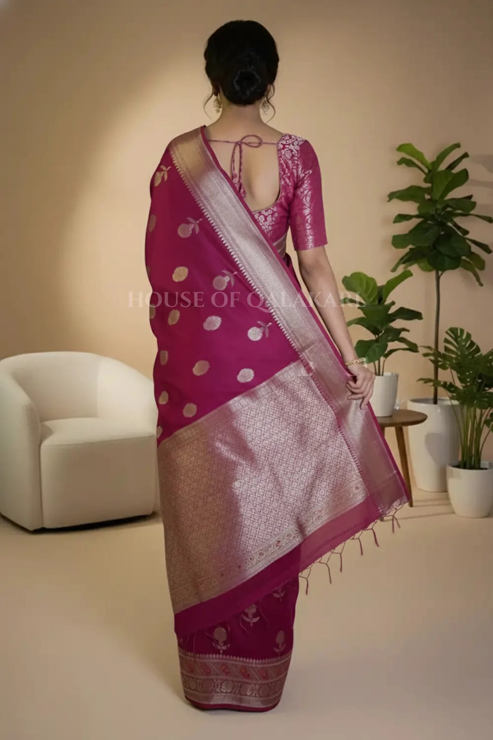 chiniya pure silk saree back pose