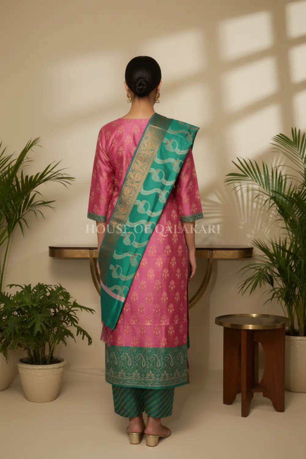 chanderi cotton dress material back pose