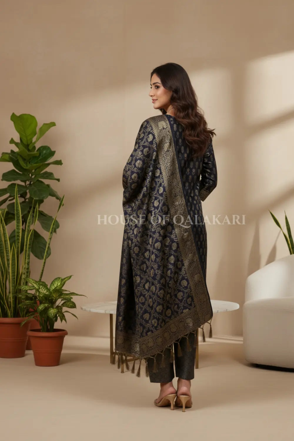 chanderi cotton dress material back pose