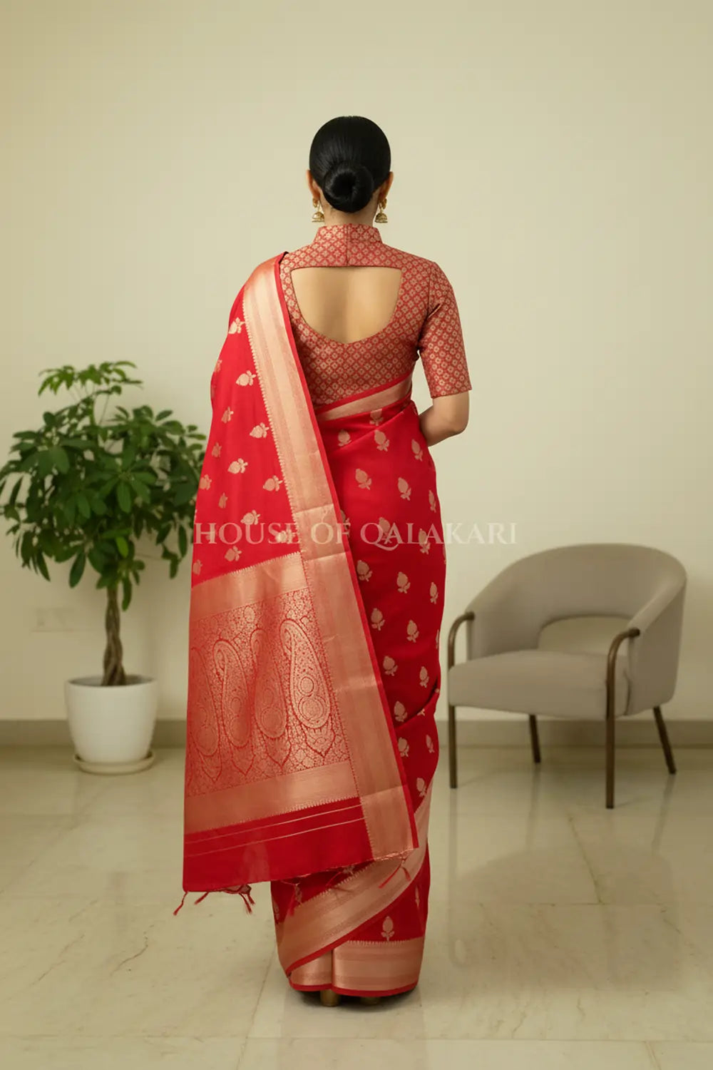 chiniya pure silk saree back pose
