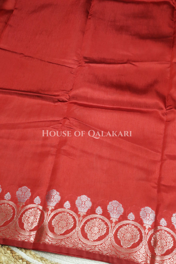 Banarasi Raw Mango Silk Saree in Maroon with Plain Body & Floral Zari Border & Pallu